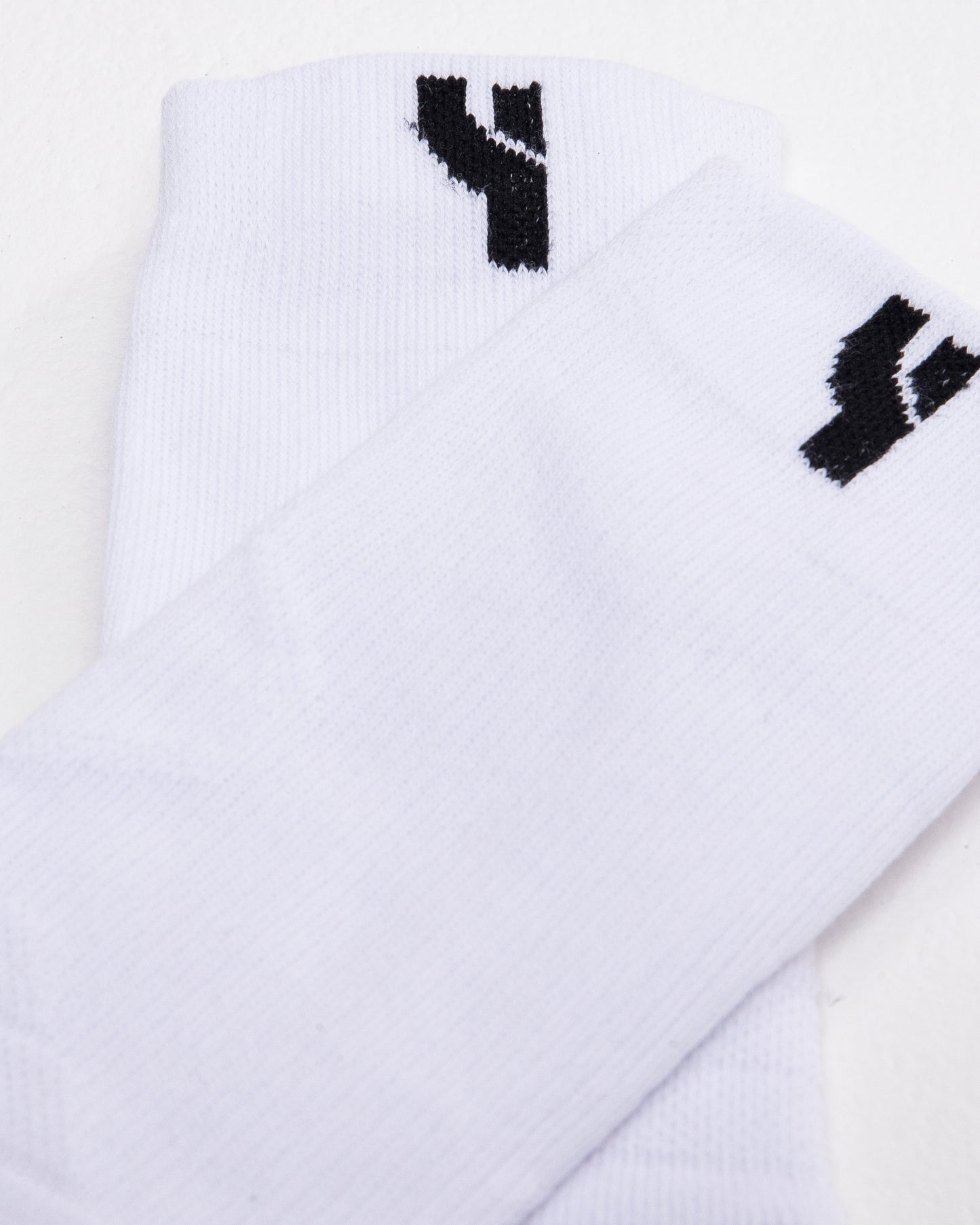 V2 Tech White Ankle Socks zoomed to show product logo details