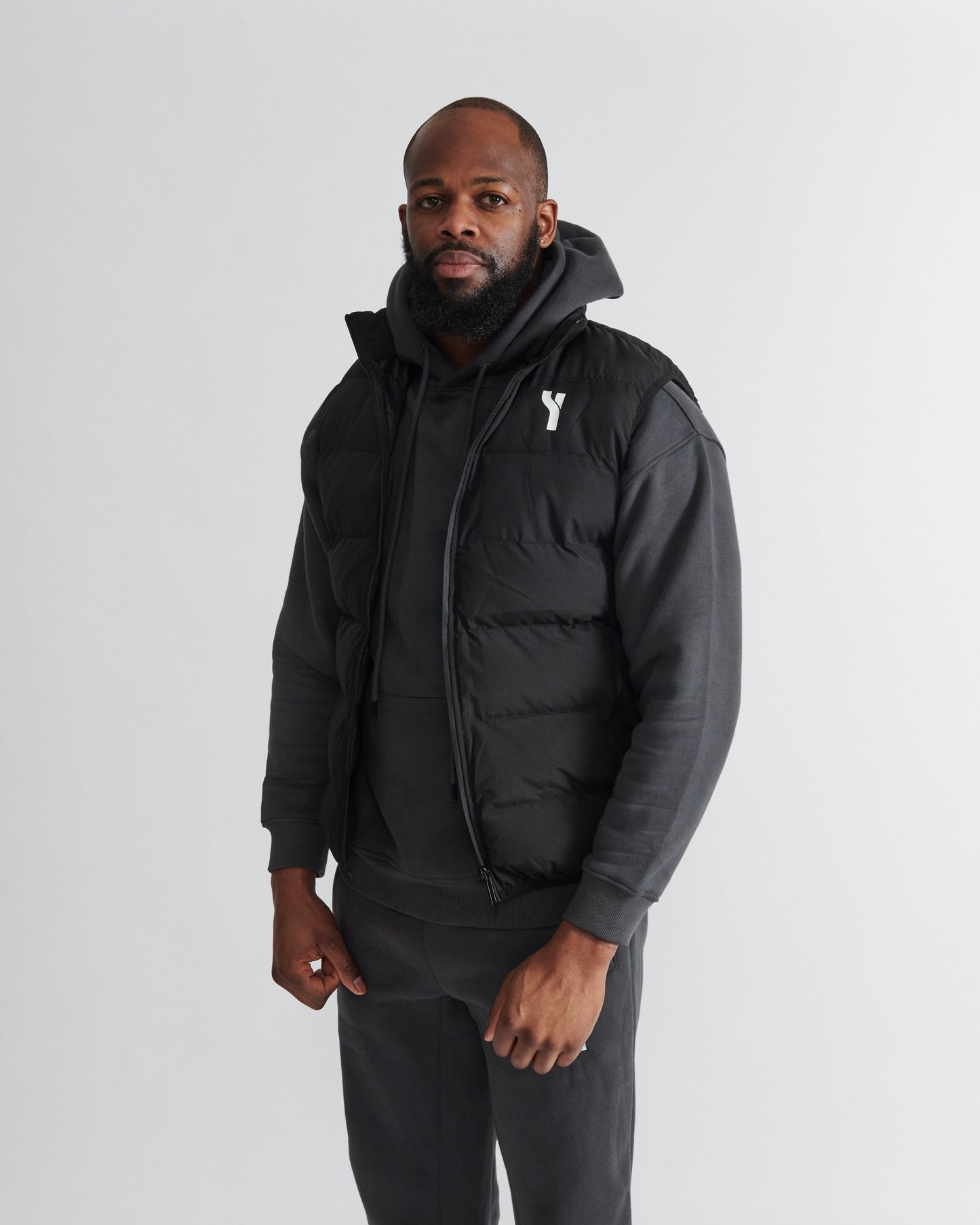 Noir Black Shield Gilet