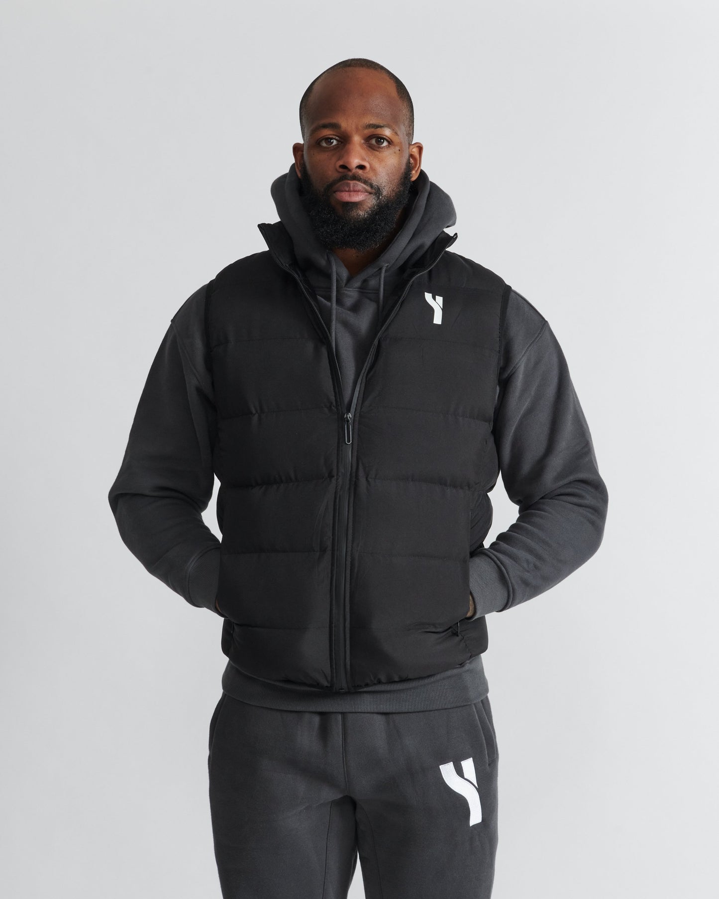 Noir Black Shield Gilet