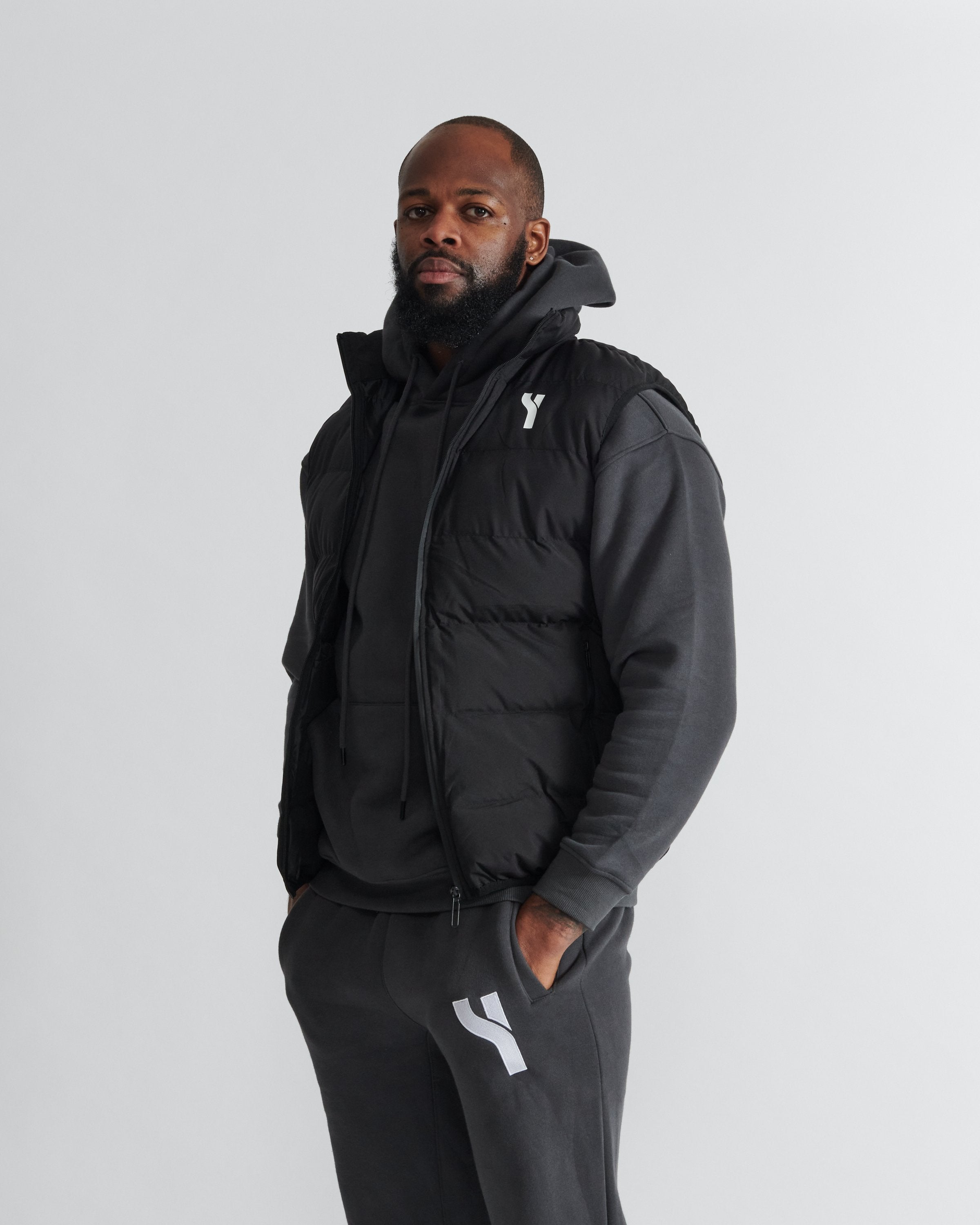 Noir Black Shield Gilet